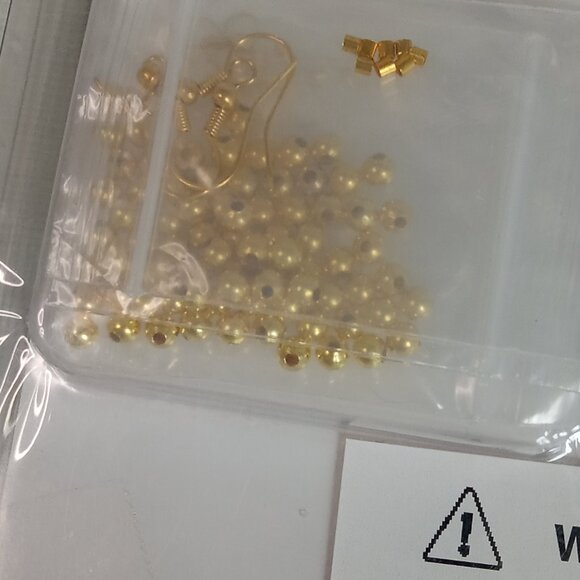 Annie's Simply Beads Kit of the Month Club Queen of the Nile Jewelry DIY Set - Picture 6 of 7